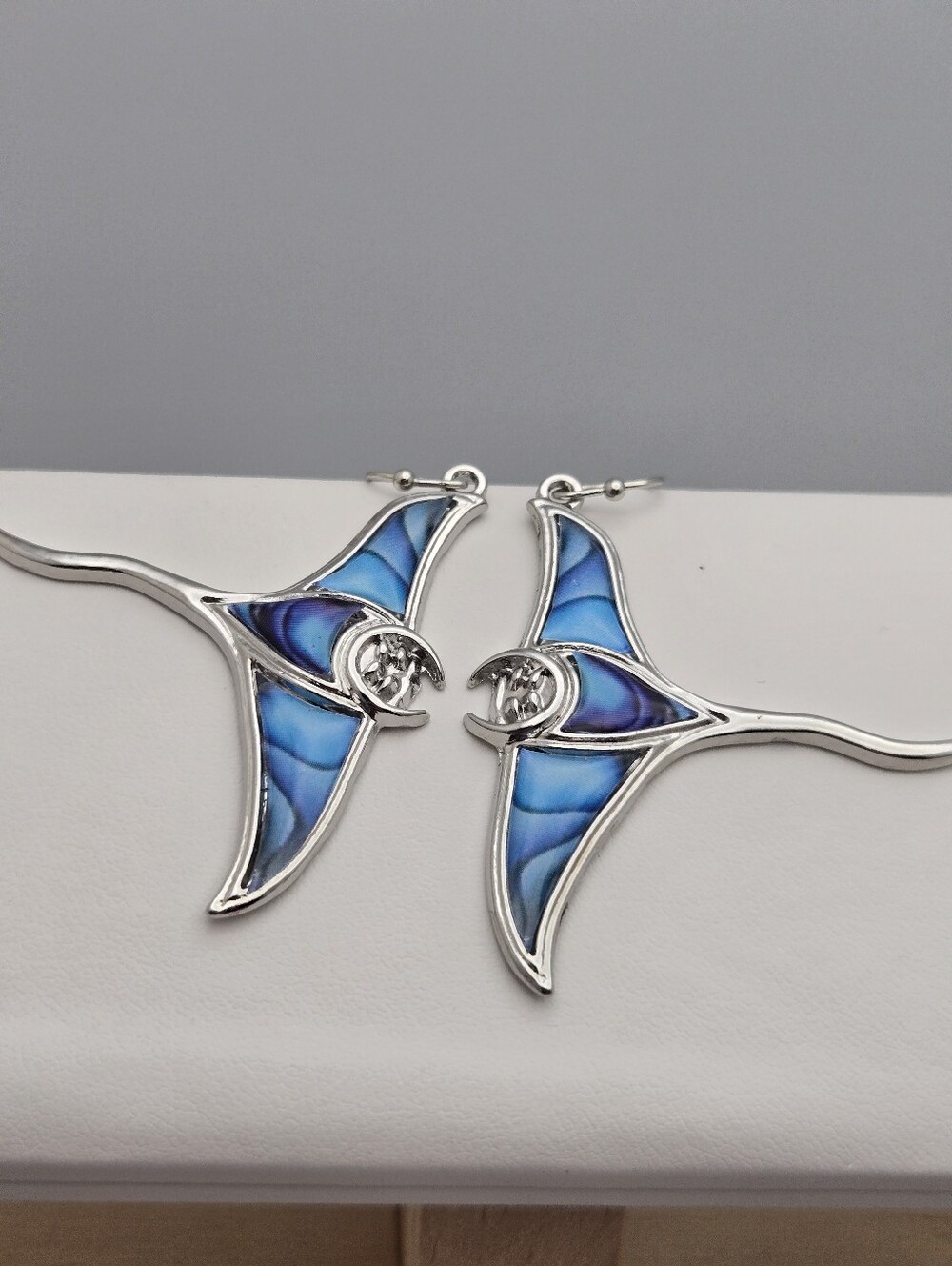 ✨2/$10✨ Stingray Manta Ray Earrings Silver Blue Ocean Sea